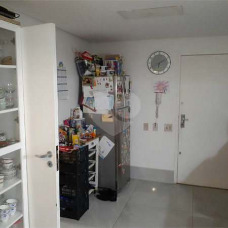 Apartamento à venda com 3 quartos, sendo 1 suíte, em Jardim Paulista, São Paulo, SP