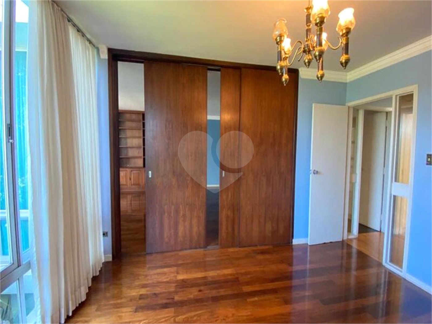 Casa Térrea à venda com 4 quartos, sendo 2 suítes, em Jardim Floresta, São Paulo, SP