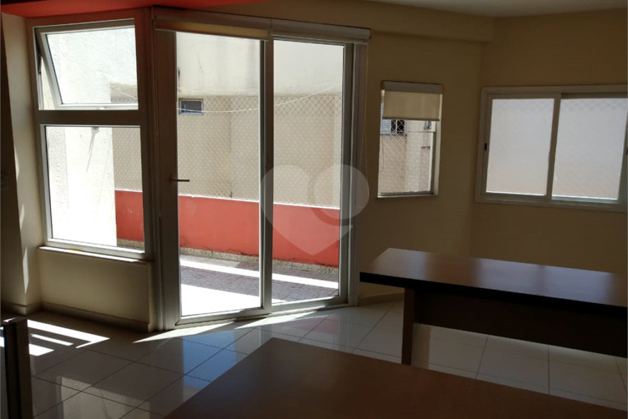 Cobertura à venda com 3 quartos, sendo 2 suítes,  em Lapa, São Paulo, SP