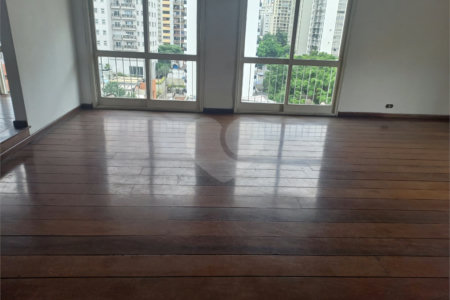 Apartamento à venda com 3 quartos, sendo 1 suíte, em Jardim Paulista, São Paulo, SP
