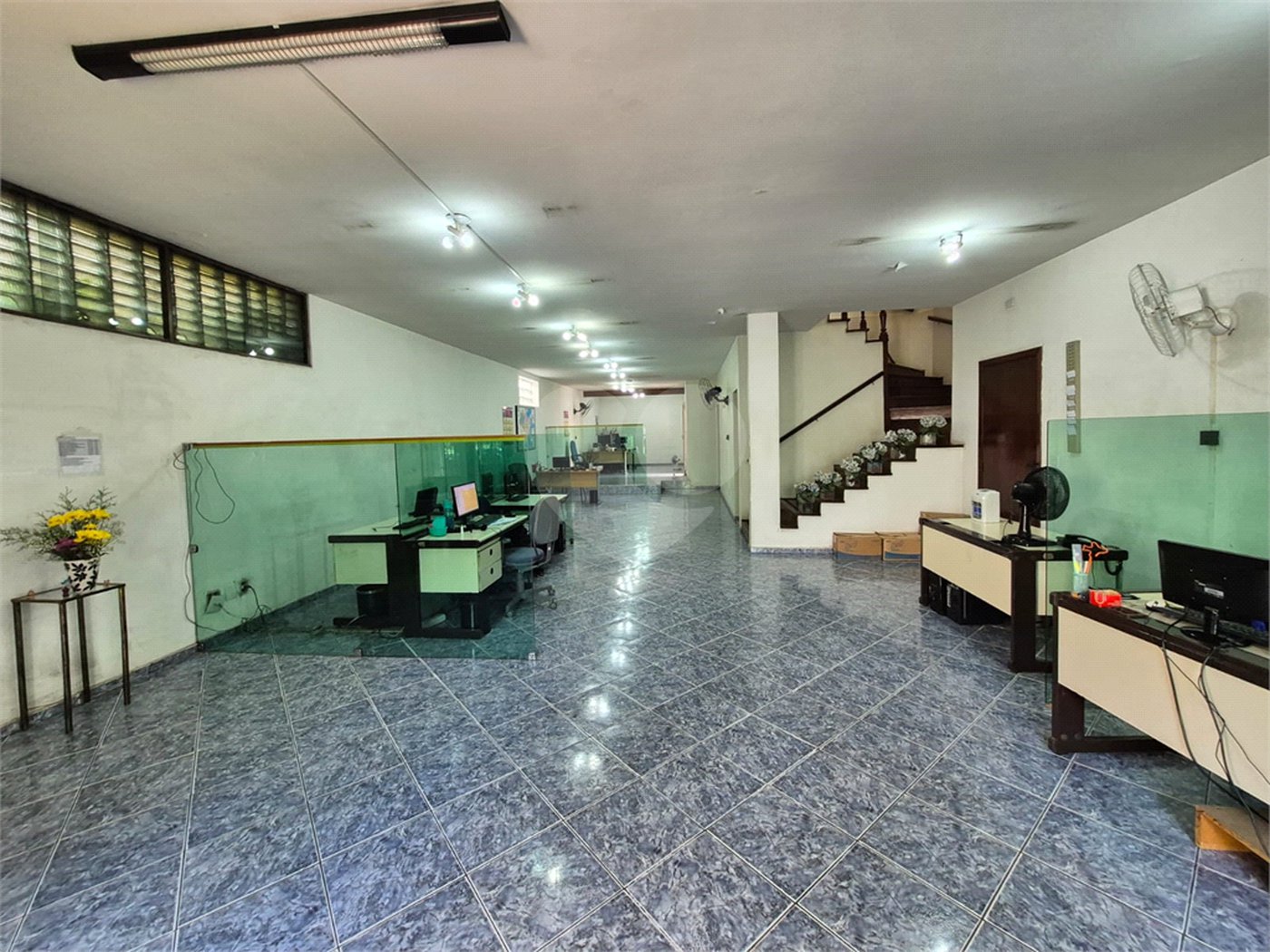 Sobrado à venda com 4 quartos, sendo 2 suítes,  em Instituto de Previdência, São Paulo, SP