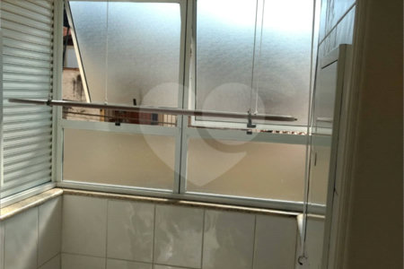 Casa à venda com 3 quartos, sendo 1 suíte,  no condomínio Villaggio DI Firenze, São Paulo - SP