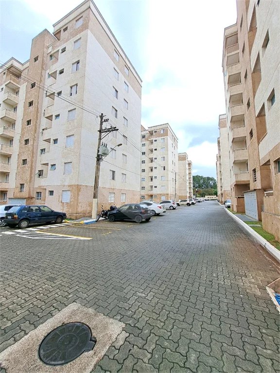 Apartamento com 02 quartos MOBILIADO com varanda e lazer !