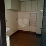 Linda casa para venda / Locação em bairro nobre