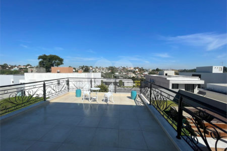 Casa à venda com 3 suítes no condomínio Arujá Verdes Lagos, Arujá - SP