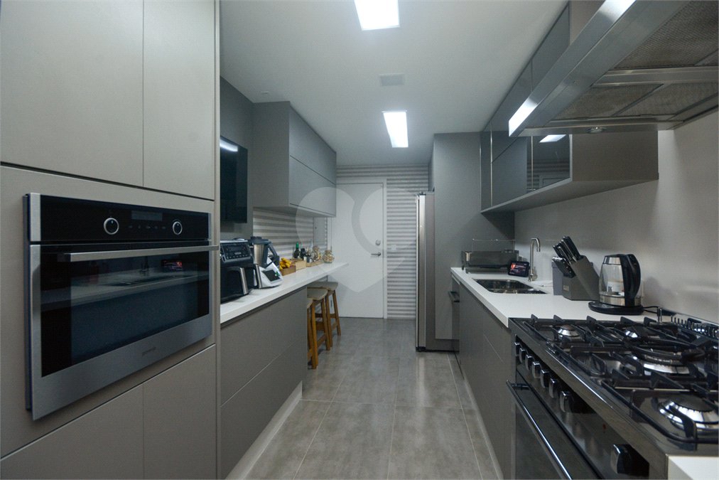 Apartamento à venda com 3 suítes em Jardim Fonte do Morumbi, São Paulo, SP