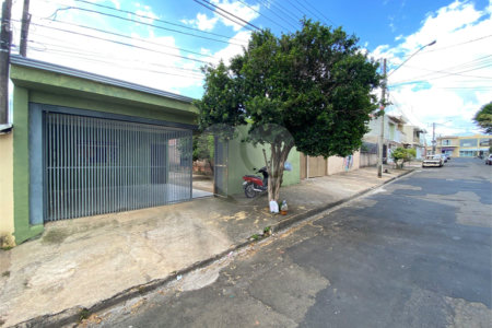 Casa à venda com 2 quartos em Loteamento Municipal São Carlos 3, São Carlos, SP