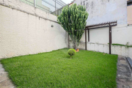 Casa Térrea à venda com 3 quartos, sendo 1 suíte, em Cidade Vargas, São Paulo, SP
