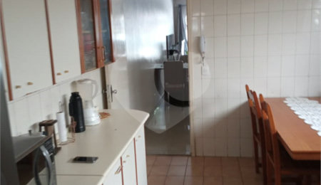 Sobrado à venda com 3 quartos, sendo 1 suíte,  em Tremembé, São Paulo, SP