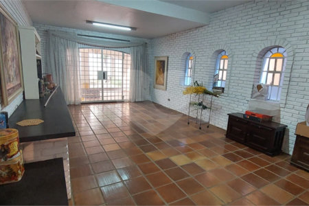 Casa à venda ou para alugar com 3 quartos, sendo 1 suíte,  em Jardim Santa Rosália, Sorocaba, SP