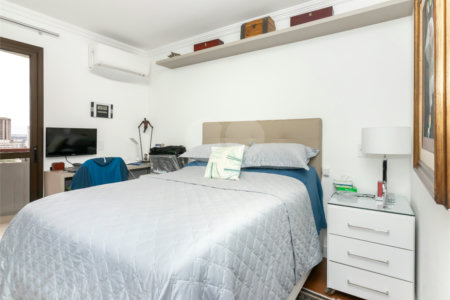 Apartamento à venda com 4 quartos, sendo 2 suítes, em Alto da Boa Vista, São Paulo, SP