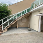Excelente sobrado com piscina e churrasqueira