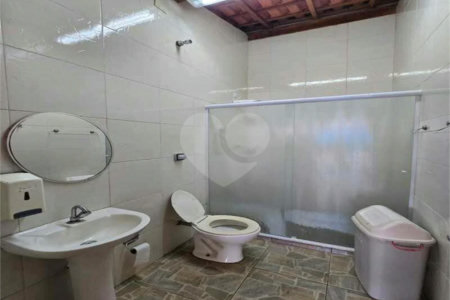 Sítio à venda com 5 quartos, sendo 2 suítes,  em Marmeleiro, São Roque, SP