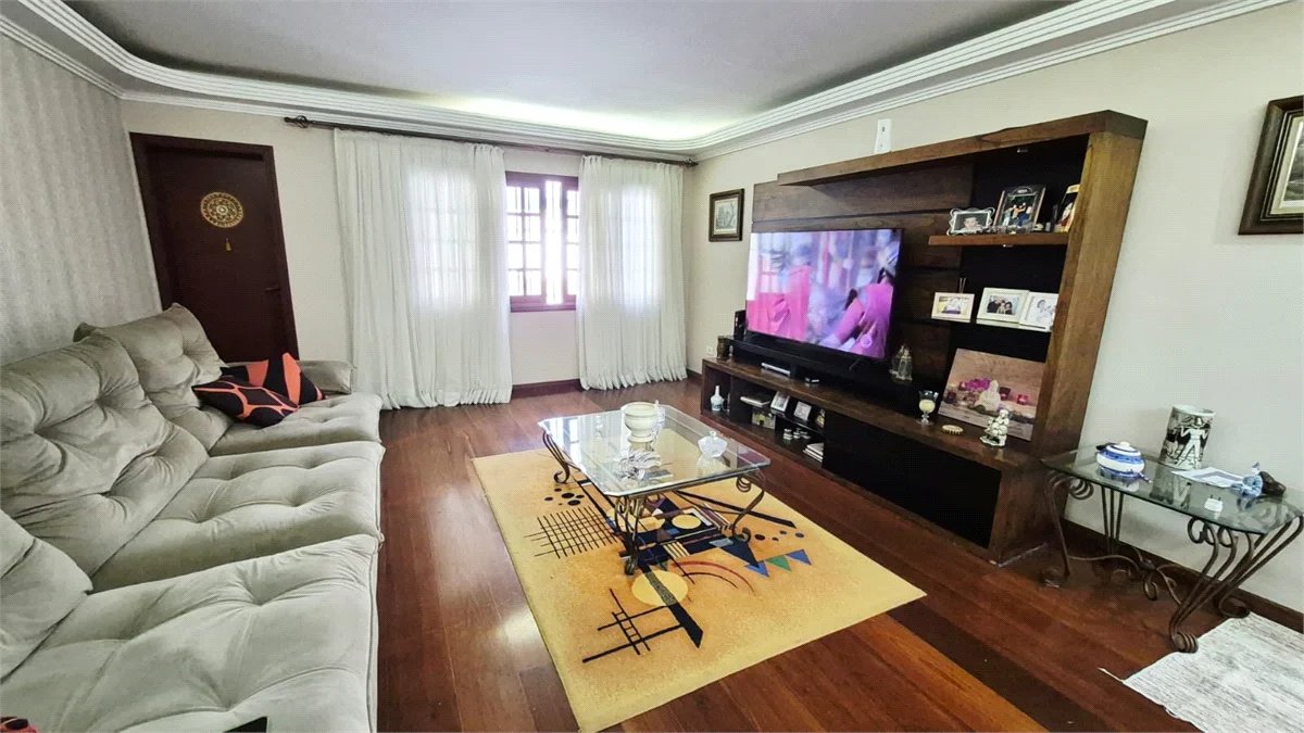 Casa à venda com 3 suítes em Jardim das Vertentes, São Paulo, SP