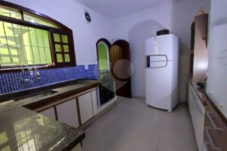 Sobrado à venda com 3 quartos, sendo 1 suíte, em Chácara Belenzinho, São Paulo, SP