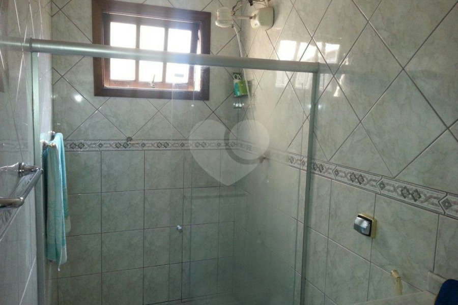 Sobrado à venda ou para alugar com 4 quartos, sendo 1 suíte, em Parada Inglesa, São Paulo, SP