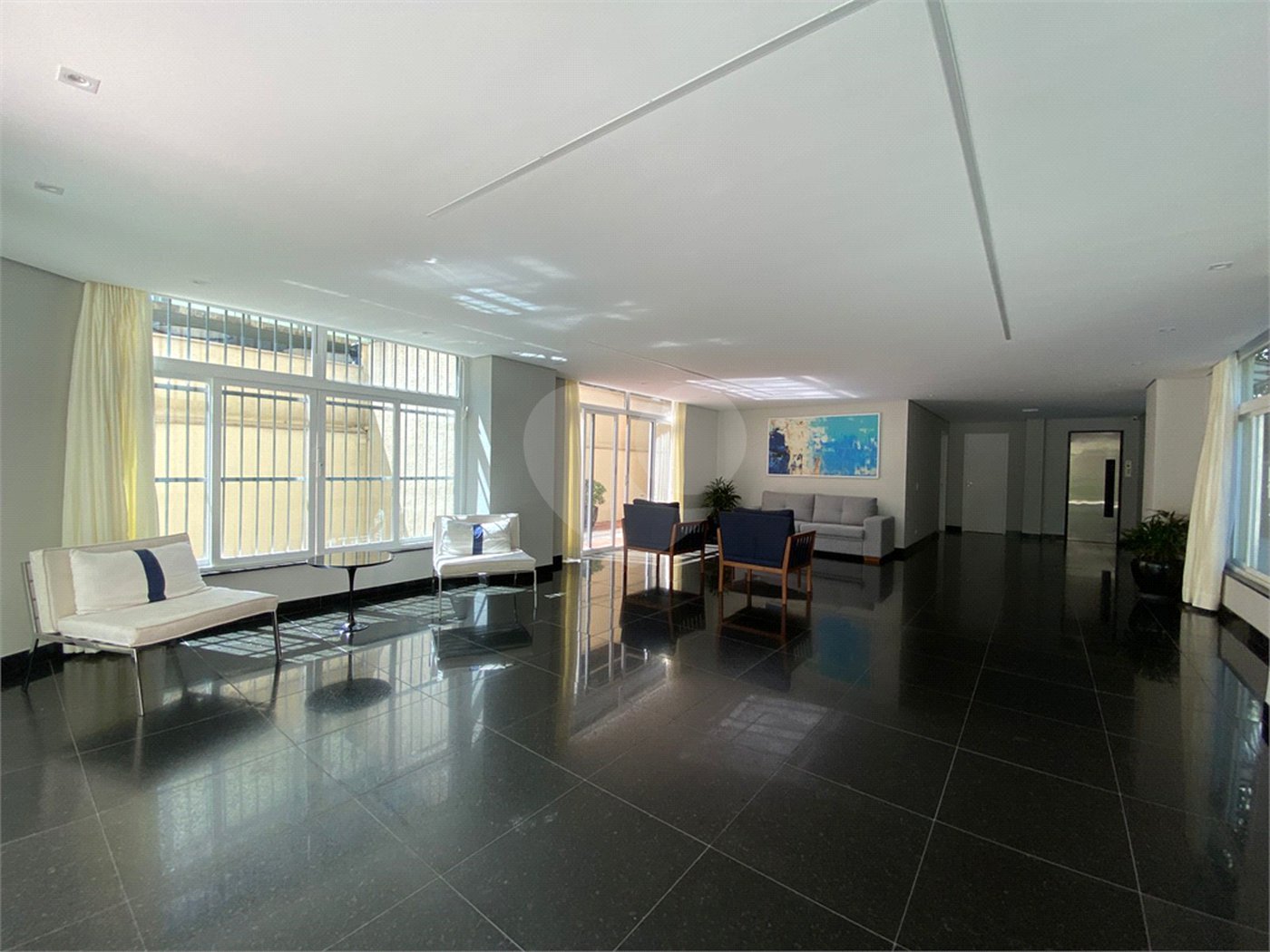 Apartamento à venda com 3 quartos, sendo 1 suíte, em Itaim Bibi, São Paulo, SP