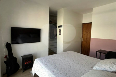 Sobrado à venda com 3 quartos, sendo 1 suíte,  em Villa Di Cesar, Mogi das Cruzes, SP
