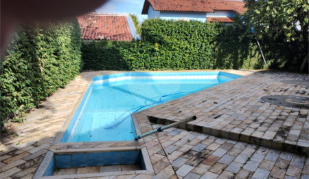 Casa à venda com 5 quartos, sendo 3 suítes, no condomínio Vilarejo, Rio de Janeiro - RJ