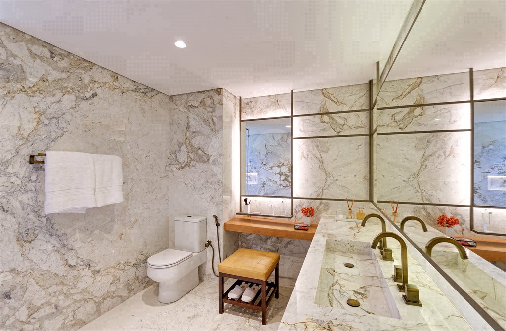 Duplex à venda com 4 suítes em Panamby, São Paulo, SP