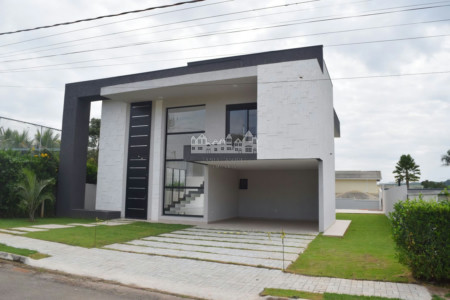 Casa à venda com 4 suítes no condomínio Shambala 2, Atibaia - SP
