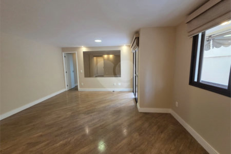 Apartamento à venda com 3 quartos, sendo 1 suíte,  em Tijuca, Rio de Janeiro, RJ