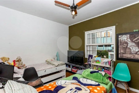 Casa à venda com 3 quartos, sendo 1 suíte,  em Vila Mascote, São Paulo, SP