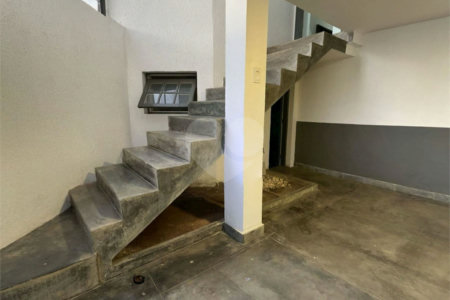 Sobrado à venda com 3 quartos, sendo 1 suíte,  no Centro, Mogi das Cruzes, SP