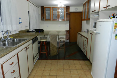 Sobrado à venda com 2 suítes em Jardim Peri Peri, São Paulo, SP