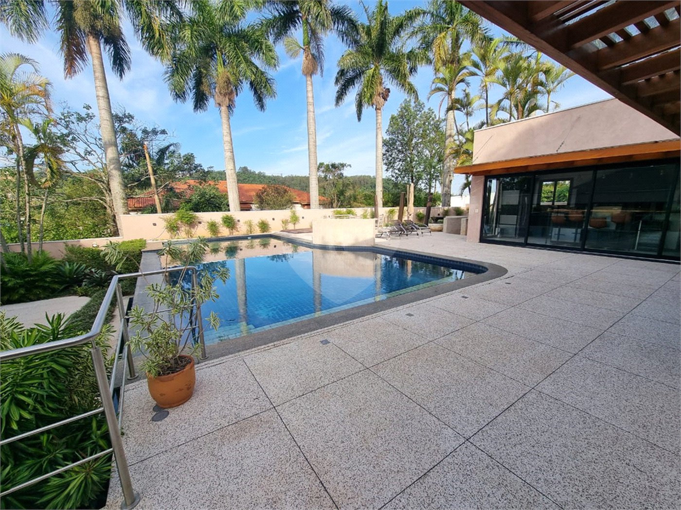 Casa à venda com 6 quartos, sendo 5 suítes,  no condomínio São Joaquim, Vinhedo - SP