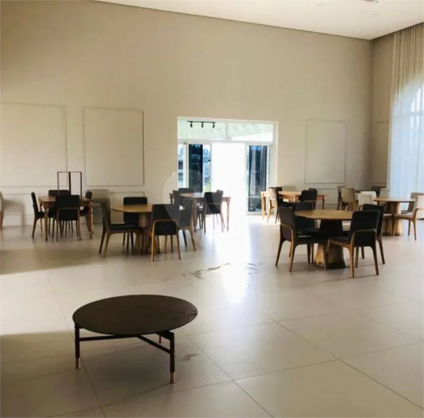 Indaiatuba - Villa dos Pinheiros - terreno com 680,37 ms - R$ 1.490.000,00 - condominio - R$ 1.450,00 - iptu - R4 520,00 - Com segurança inteligente, fiação e internet por fibra ótica subterrâneas, gás encanado e uma exuberante área verde preservada com nascentes naturais, Salão de festas, lounge