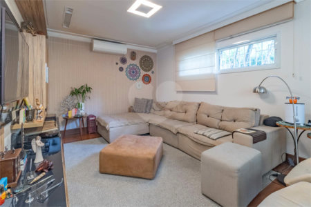 Casa à venda com 5 quartos, sendo 4 suítes, em Alto da Lapa, São Paulo, SP