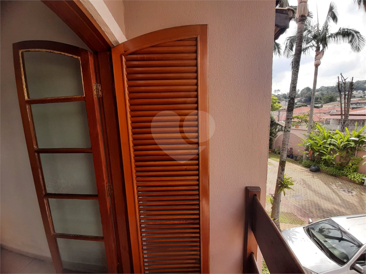Casa à venda com 3 quartos, sendo 1 suíte, no condomínio Cantareira Park, São Paulo - SP