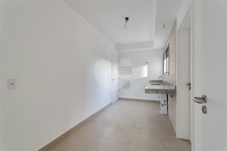 Apartamento à venda com 3 quartos, sendo 1 suíte, em Jardim Marajoara, São Paulo, SP