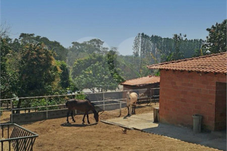 Chácara à venda com 7 quartos, sendo 3 suítes, em Recanto dos Bandeirantes, Porto Feliz, SP