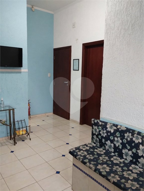 Sobrado à venda com 3 quartos, sendo 2 suítes, no Centro, Araraquara, SP