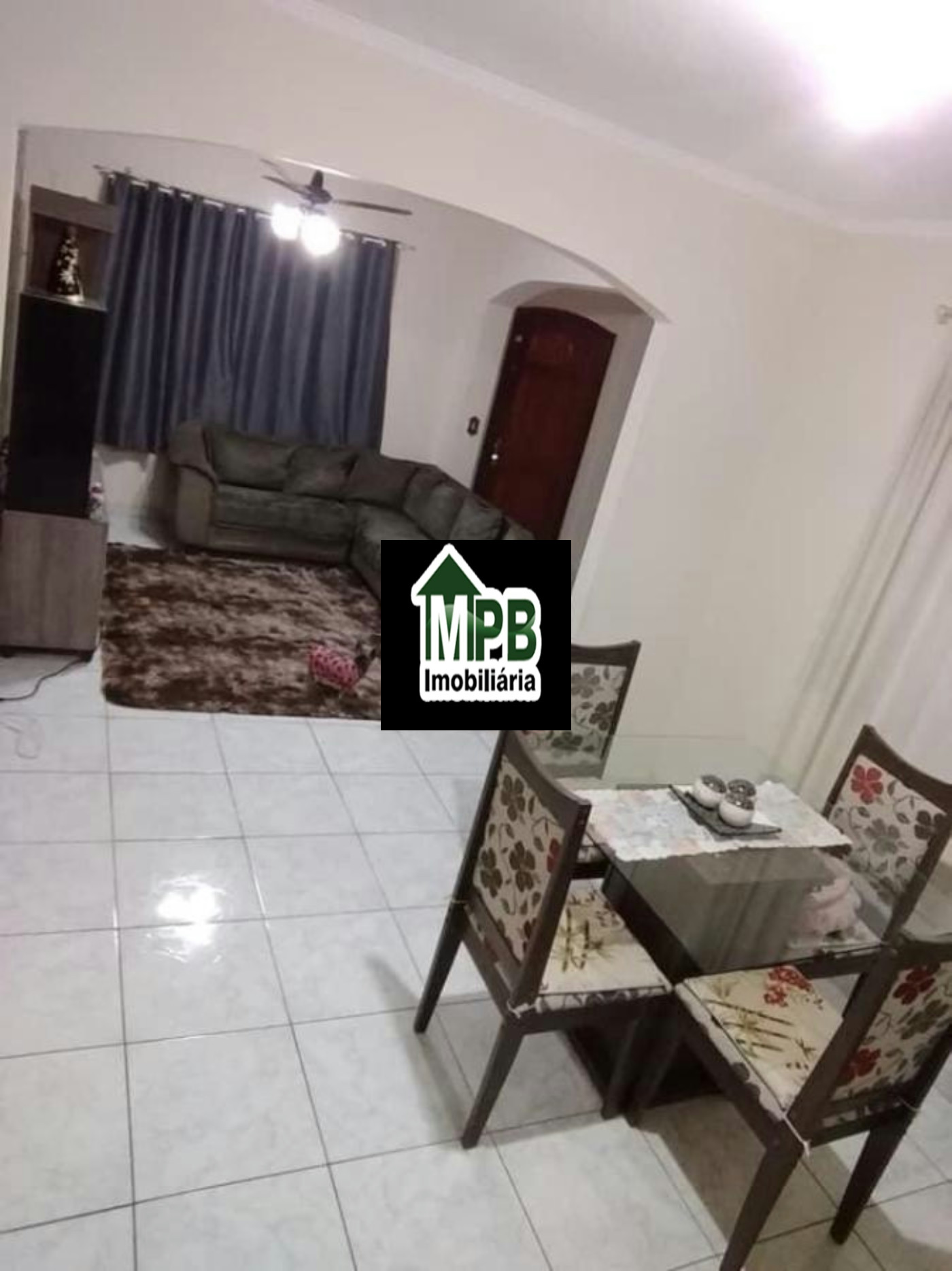 Sobrado à venda com 3 quartos, sendo 1 suíte, em Jardim Guaiba, Sorocaba, SP
