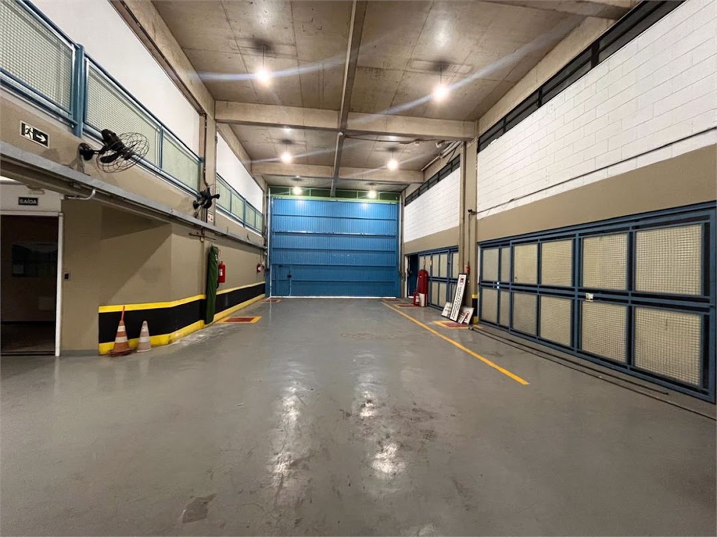 Prédio Corporativo em Santos | 4 Pavimentos | Galpão com Pé-Direito Duplo | Estrutura para +200 Pessoas | Compra Ou Locação