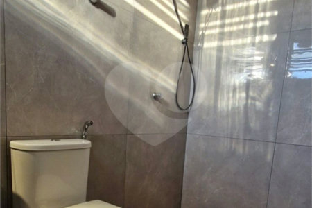 Sobrado à venda com 4 quartos, sendo 1 suíte,  em Sumarezinho, Ribeirão Preto, SP