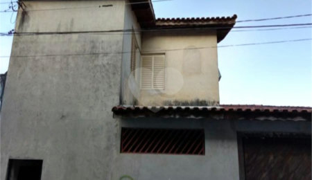 Sobrado à venda com 4 quartos, sendo 2 suítes,  em Jaraguá, São Paulo, SP