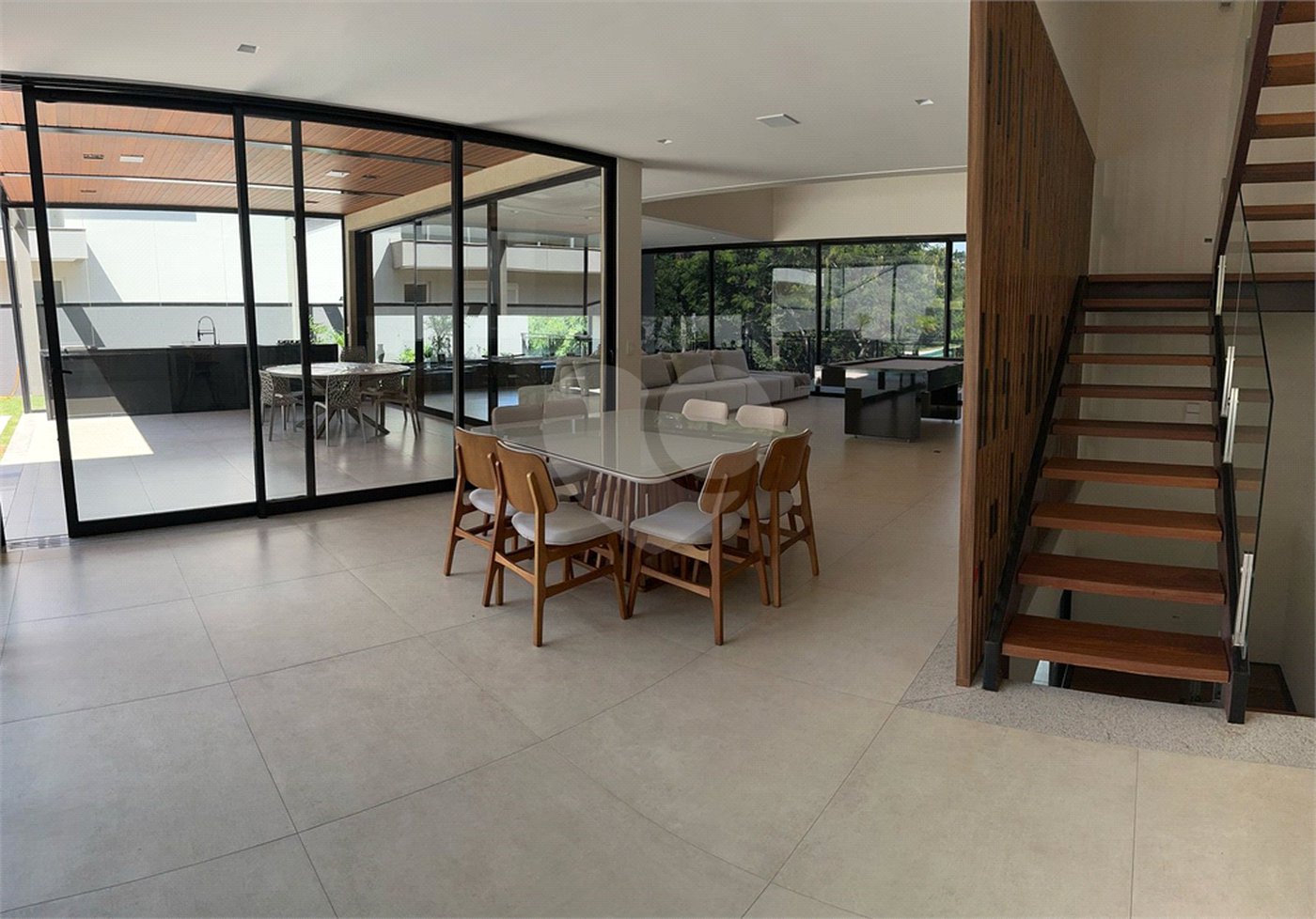 Casa à venda com 5 suítes no condomínio Porto de Atibaia, Atibaia - SP