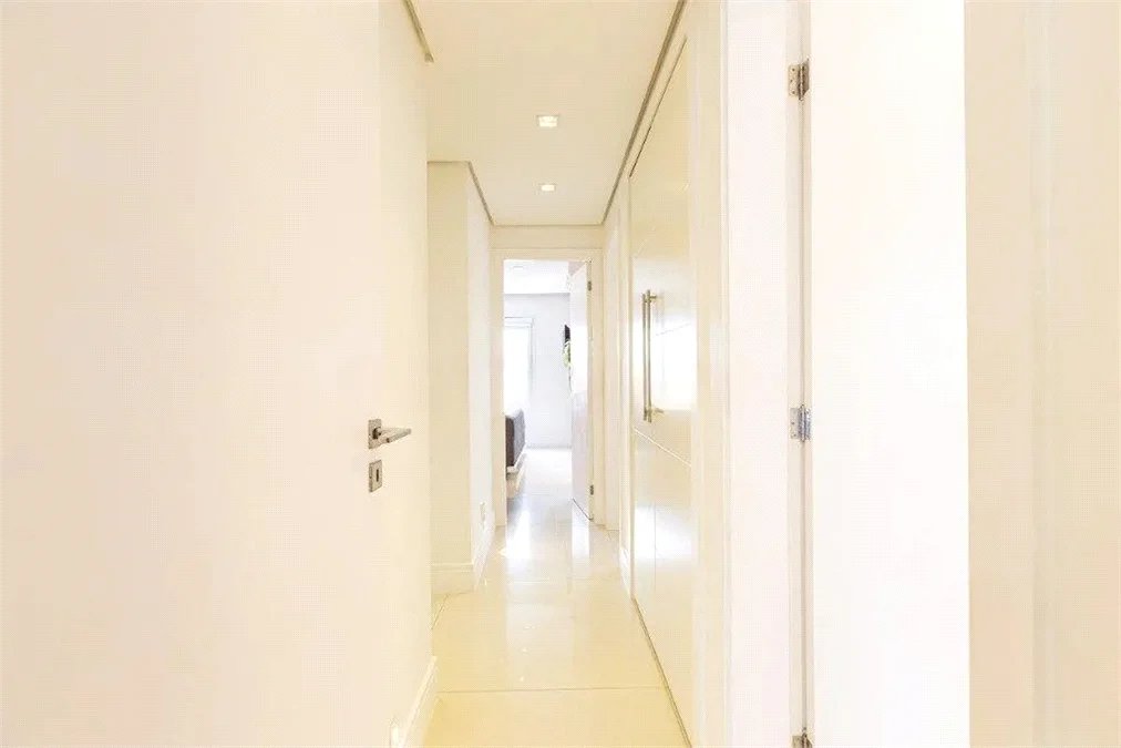 Apartamento à venda com 3 suítes em Vila Romana, São Paulo, SP