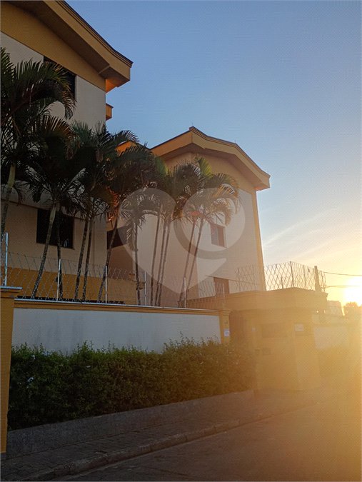 Apartamento à venda com 3 quartos, sendo 1 suíte, em Vila Oliveira, Mogi das Cruzes, SP