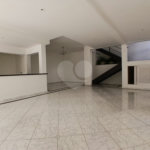 Casa à venda com 4 quartos, sendo 2 suítes, no condomínio Flamboyant, Atibaia - SP