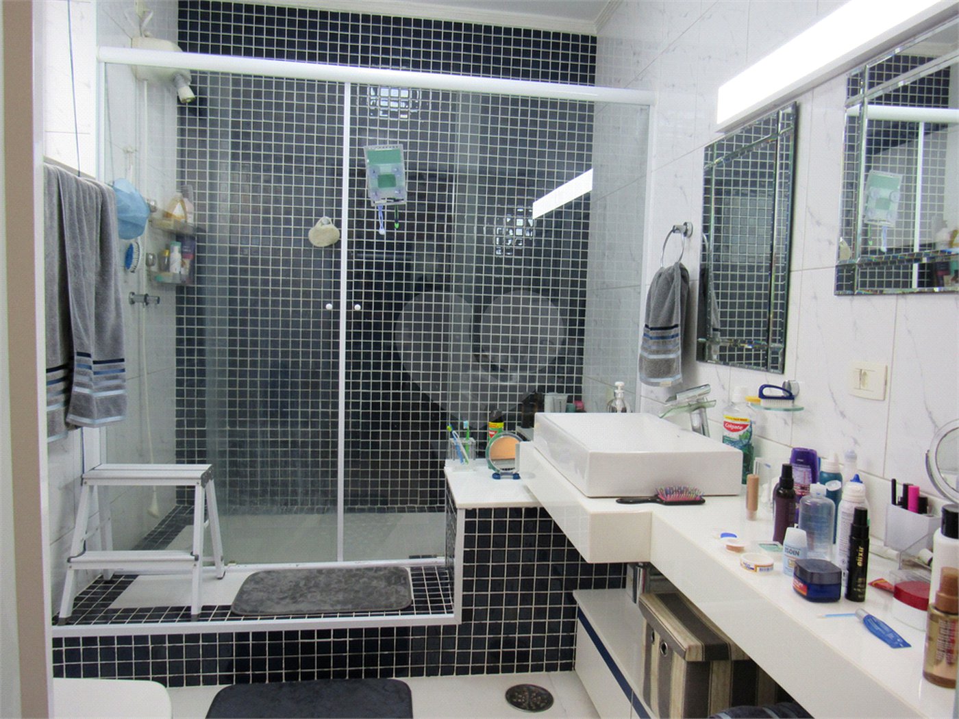 Sobrado à venda com 4 quartos, sendo 2 suítes, em Tremembé, São Paulo, SP