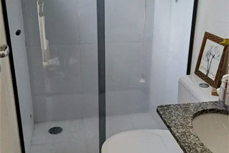 Casa à venda com 3 quartos, sendo 1 suíte, no condomínio Moradas do Horto, São Paulo - SP