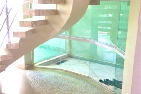 Indaiatuba - Casa no Condomínio Amstalden - Sobrado - 4 suítes - 2 banheiros sociais - Piscina aquecida com Hidro - Móveis planejados - 334,89 de obra - 370 construção com a piscina - IPTU 513,00 - Condomínio 1091,00 - Condomínio com salão de festa - Quadra de futebol - Lago para pescas