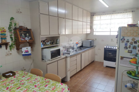 Sobrado à venda com 3 quartos, sendo 1 suíte, em Brooklin, São Paulo, SP