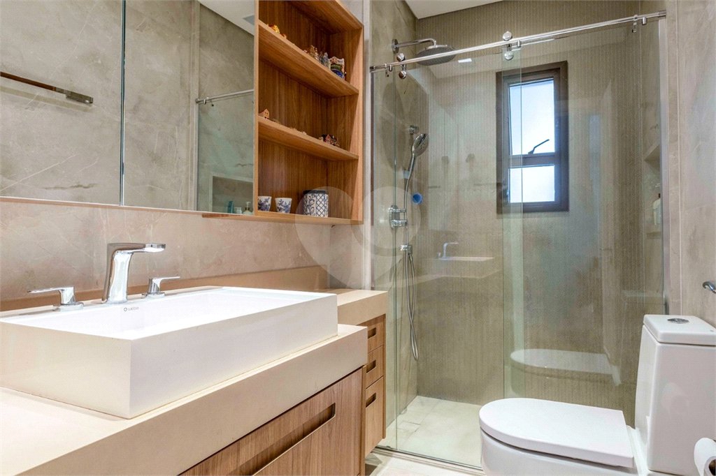 Apartamento à venda com 4 quartos, sendo 3 suítes, em Moema, São Paulo, SP