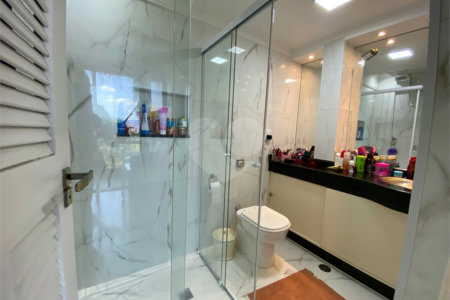 Apartamento à venda com 3 quartos, sendo 1 suíte,  em Vila Romana, São Paulo, SP